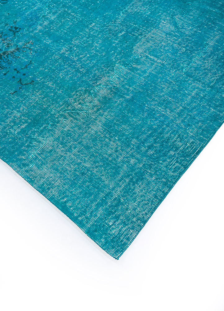 lacuna blue wool hand knotted Rug - FoldShot lacuna blue wool hand knotted Rug - FoldShot