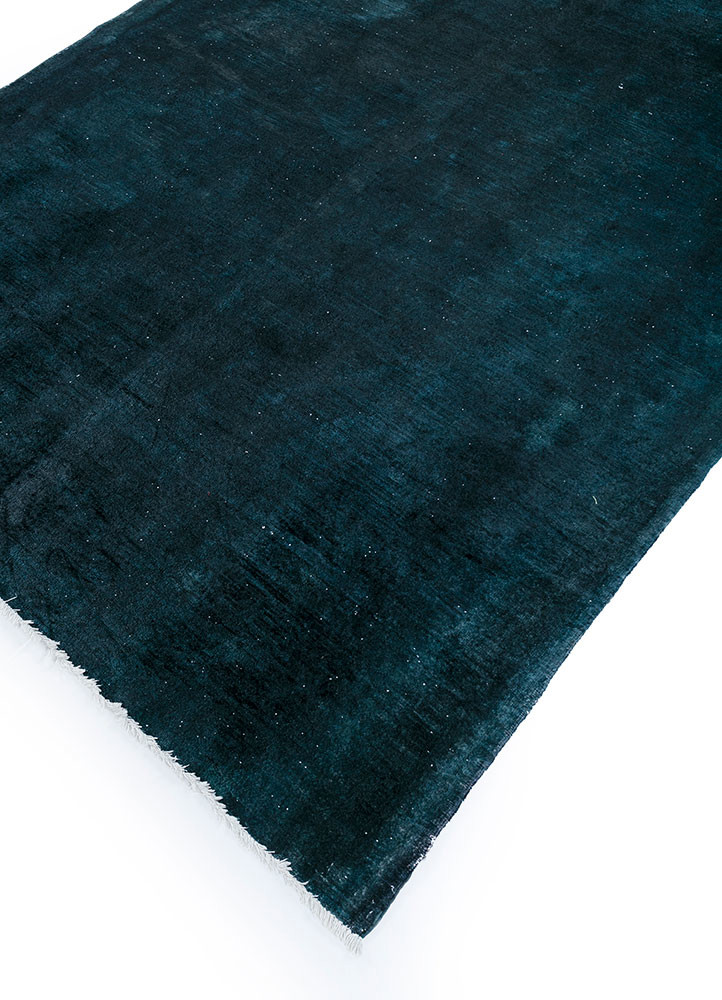 lacuna grey and black wool hand knotted Rug - FoldShot lacuna grey and black wool hand knotted Rug - FoldShot
