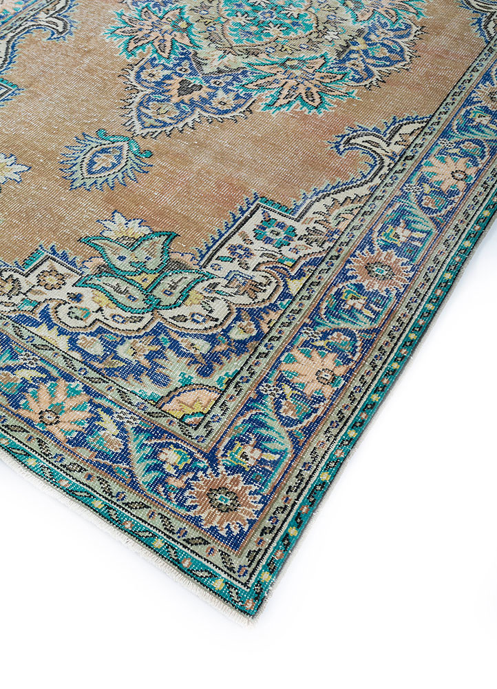 vintage beige and brown wool hand knotted Rug - FoldShot vintage beige and brown wool hand knotted Rug - FoldShot