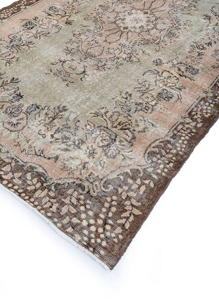 vintage beige and brown wool hand knotted Rug - FoldShot