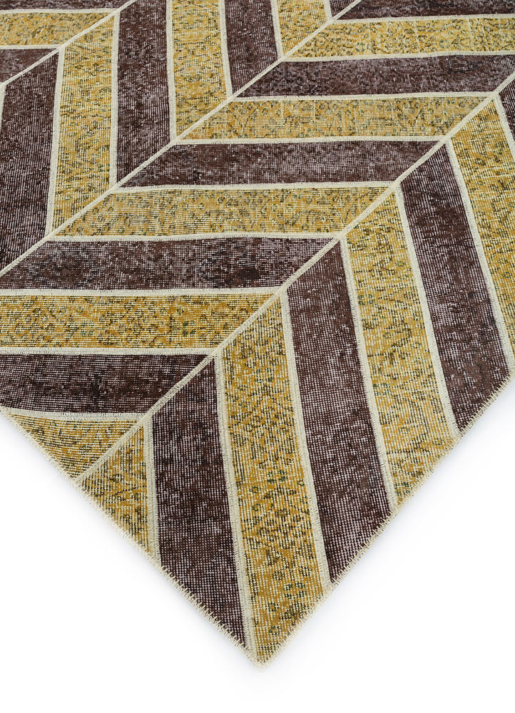 provenance beige and brown wool hand knotted Rug - FoldShot