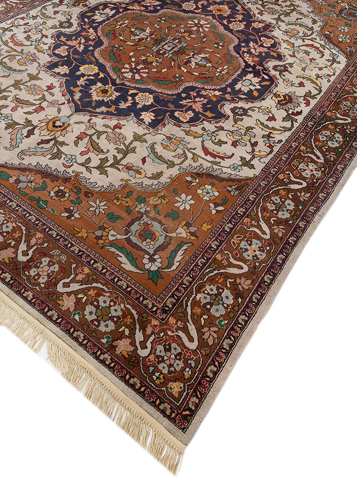 aalam grey and black wool hand knotted Rug - FoldShot aalam grey and black wool hand knotted Rug - FoldShot