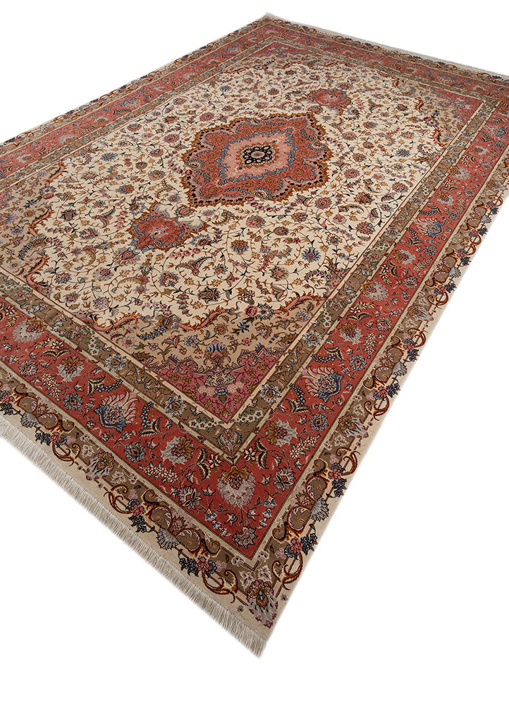 aalam ivory wool hand knotted Rug - FoldShot aalam ivory wool hand knotted Rug - FoldShot