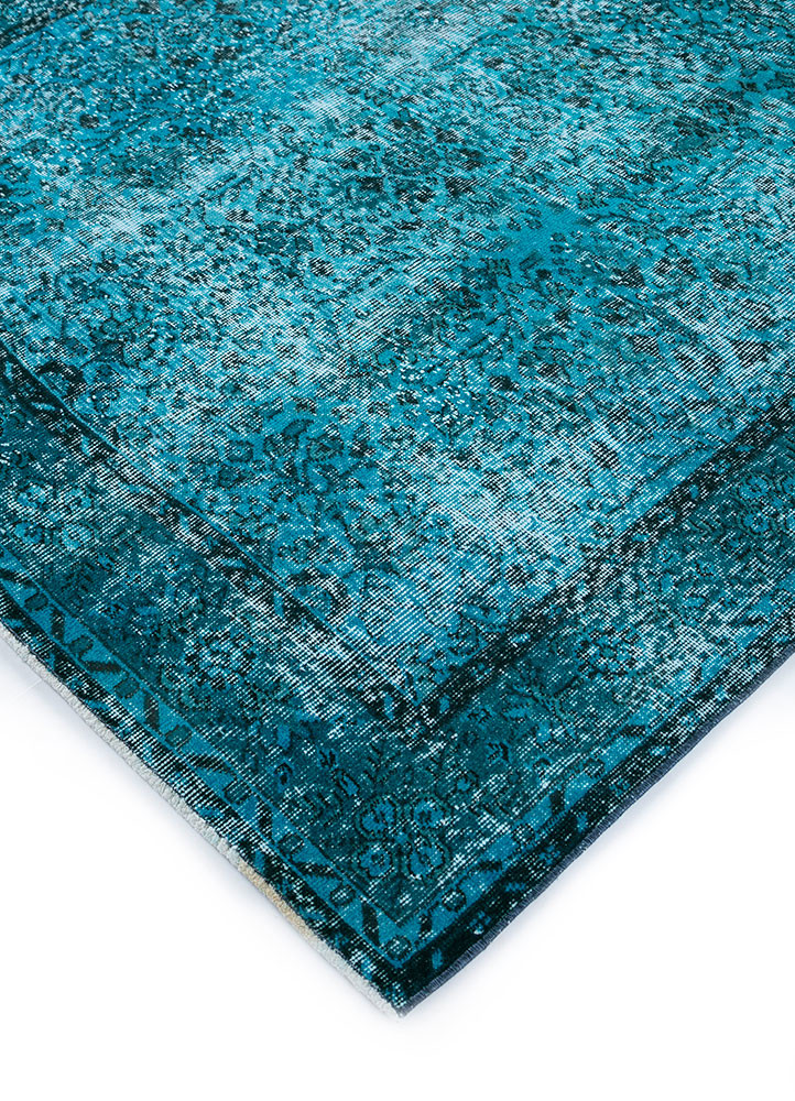 lacuna blue wool hand knotted Rug - FoldShot