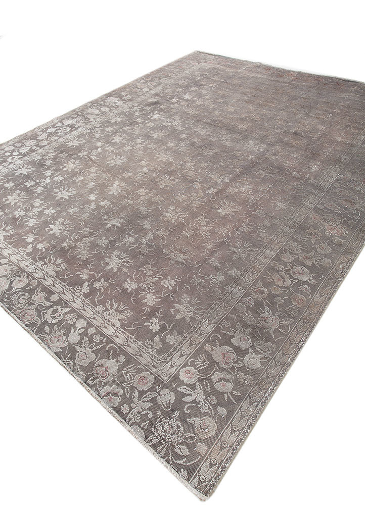 azalea green wool and silk hand knotted Rug - FoldShot azalea green wool and silk hand knotted Rug - FoldShot