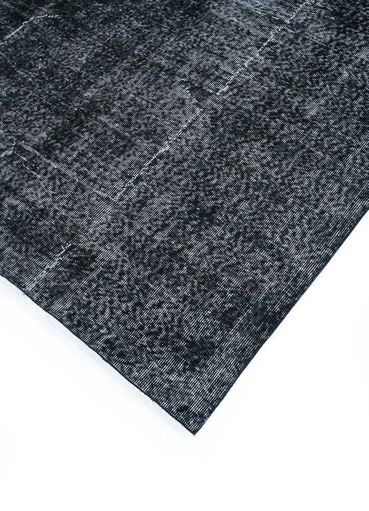lacuna grey and black wool hand knotted Rug - FoldShot