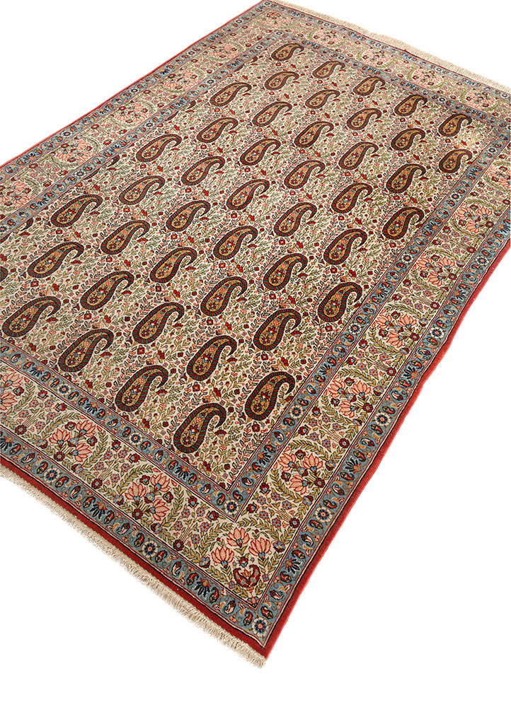 aalam ivory wool hand knotted Rug - FoldShot aalam ivory wool hand knotted Rug - FoldShot