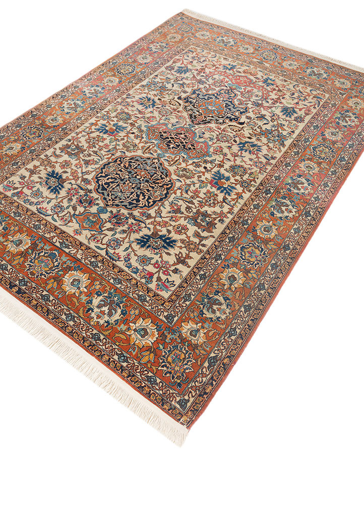 aalam ivory wool hand knotted Rug - FoldShot aalam ivory wool hand knotted Rug - FoldShot