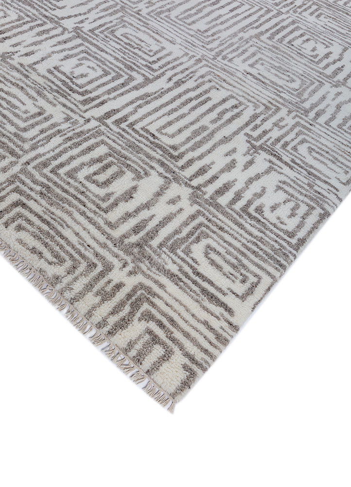 aprezo ivory wool hand knotted Rug - FoldShot aprezo ivory wool hand knotted Rug - FoldShot