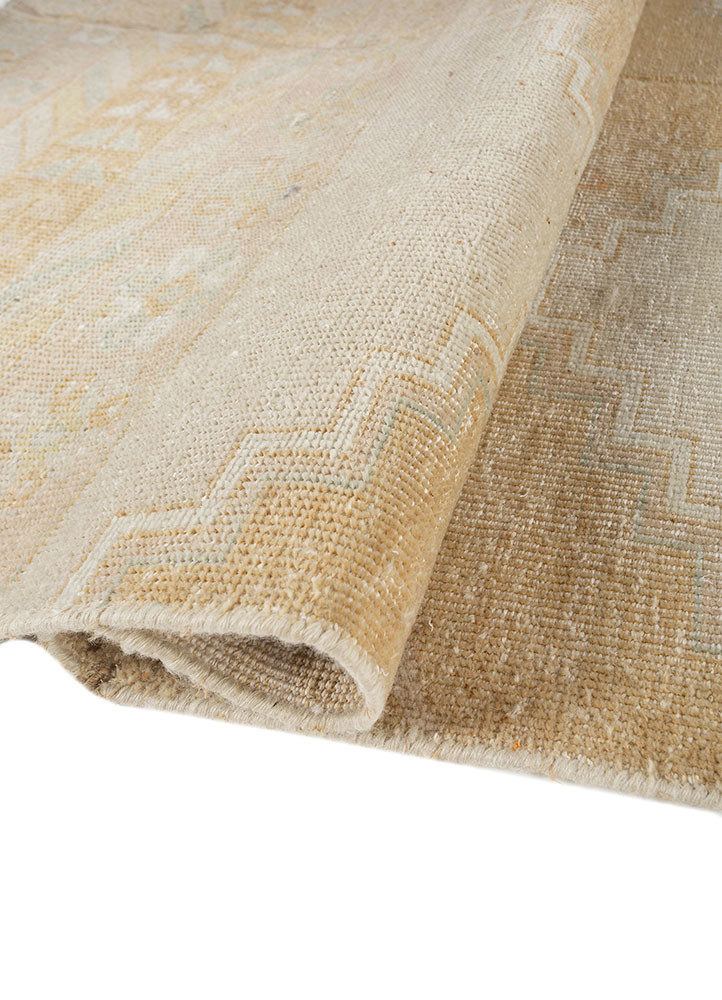 provenance beige and brown wool hand knotted Rug - FoldShot provenance beige and brown wool hand knotted Rug - FoldShot