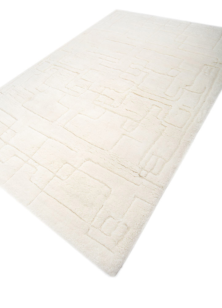 zuri ivory wool hand knotted Rug - FoldShot zuri ivory wool hand knotted Rug - FoldShot