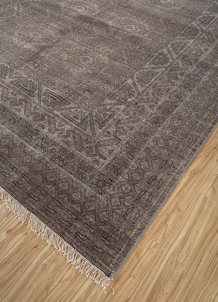 erbe grey and black wool hand knotted Rug - FoldShot erbe grey and black wool hand knotted Rug - FoldShot