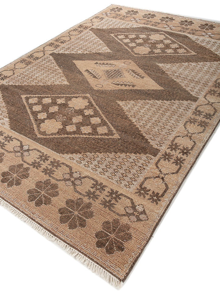 erbe beige and brown wool hand knotted Rug - FoldShot