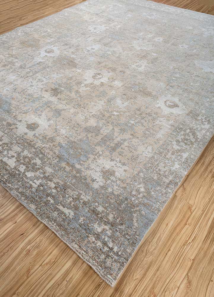 gulmarg ivory silk hand knotted Rug - FoldShot gulmarg ivory silk hand knotted Rug - FoldShot