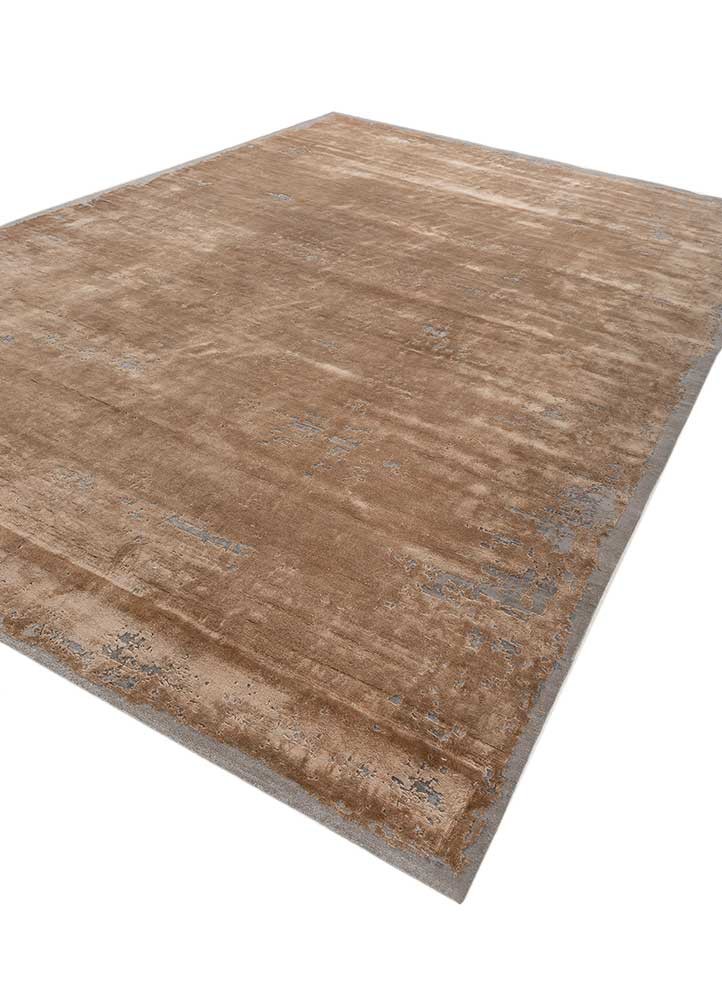aprezo gold wool and bamboo silk hand knotted Rug - FoldShot aprezo gold wool and bamboo silk hand knotted Rug - FoldShot