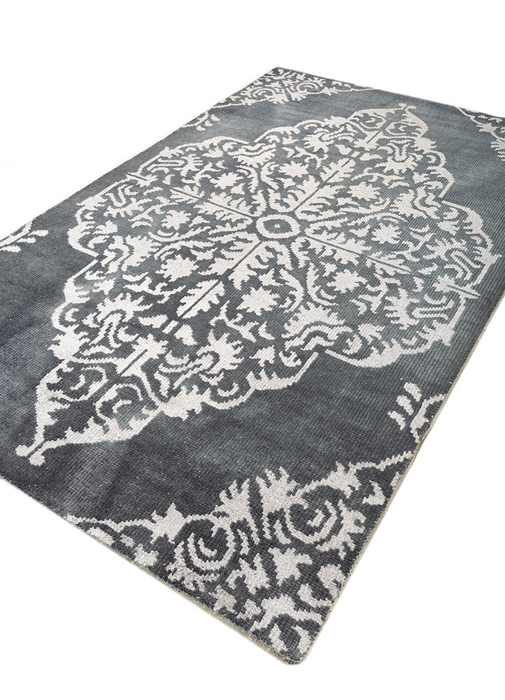 savana grey and black wool and viscose hand knotted Rug - FoldShot savana grey and black wool and viscose hand knotted Rug - FoldShot