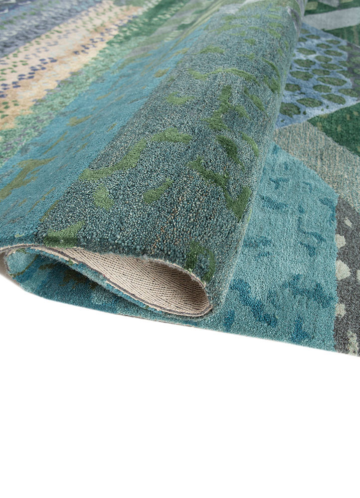 weaver art reserve green wool hand tufted Rug - FoldShot weaver art reserve green wool hand tufted Rug - FoldShot