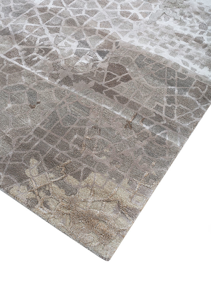 mythos beige and brown wool and viscose hand tufted Rug - FoldShot mythos beige and brown wool and viscose hand tufted Rug - FoldShot