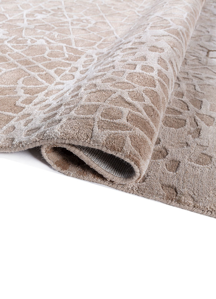 mythos beige and brown wool and viscose hand tufted Rug - FoldShot
