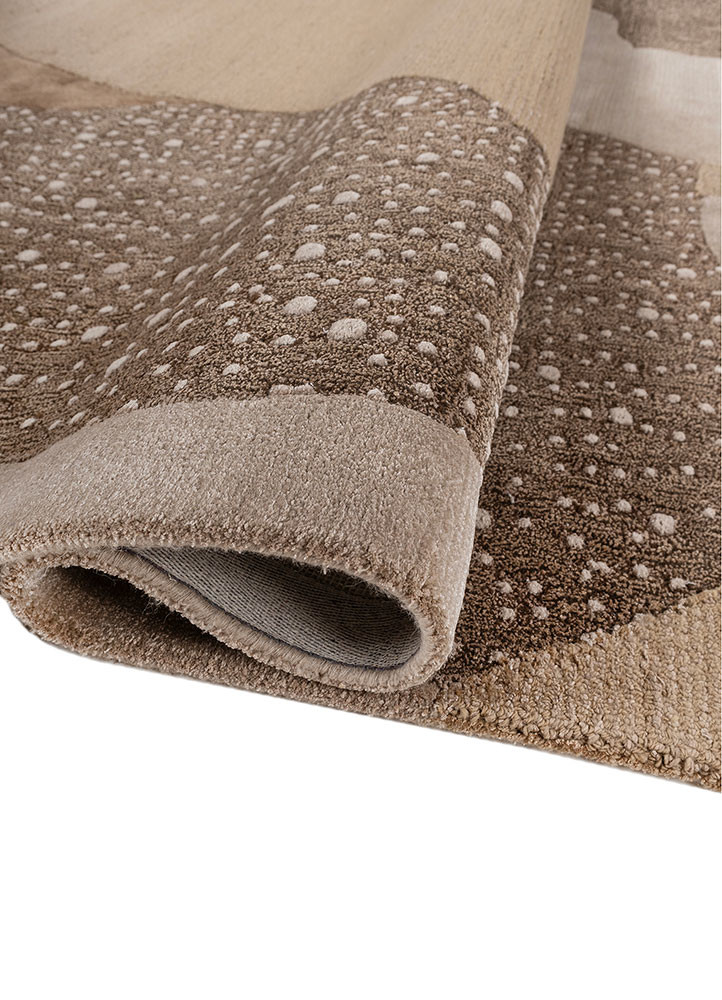 linear beige and brown wool and bamboo silk hand tufted Rug - FoldShot