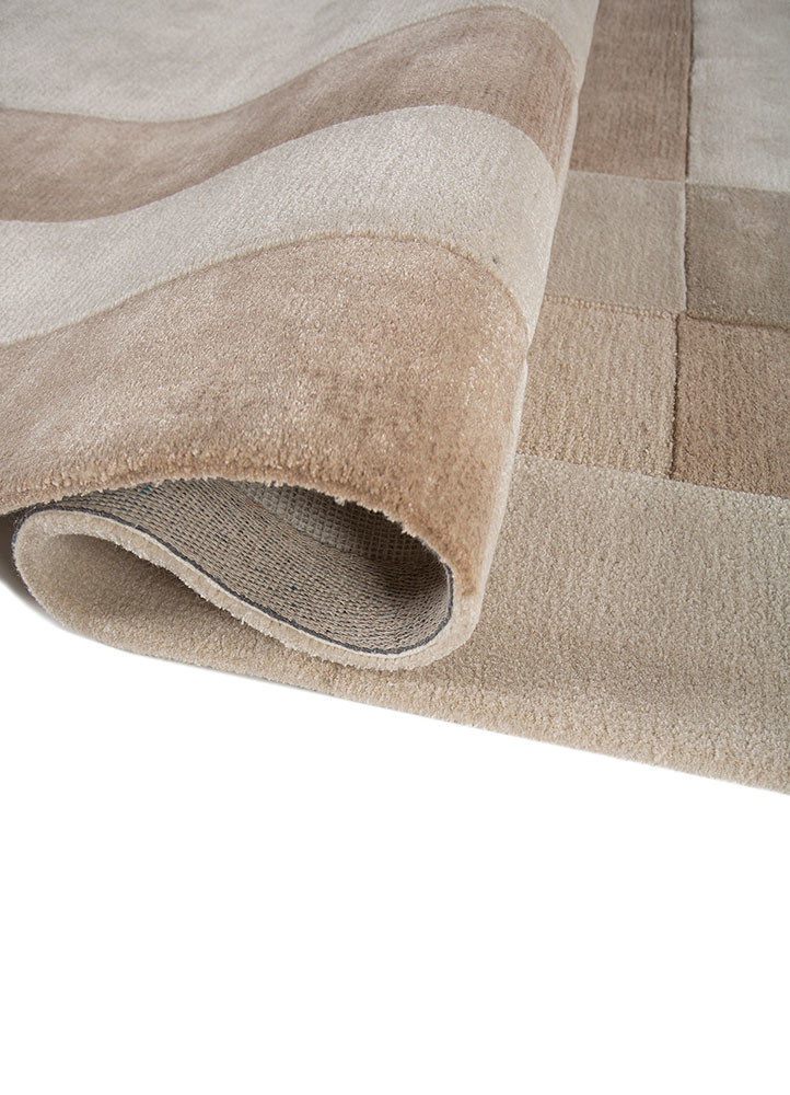 cera ivory wool and viscose hand tufted Rug - FoldShot