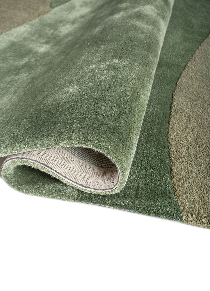 imara green wool and viscose hand tufted Rug - FoldShot imara green wool and viscose hand tufted Rug - FoldShot