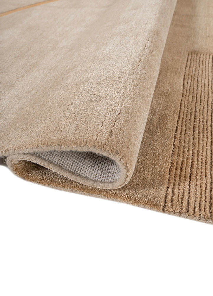 linear beige and brown wool and viscose hand tufted Rug - FoldShot linear beige and brown wool and viscose hand tufted Rug - FoldShot