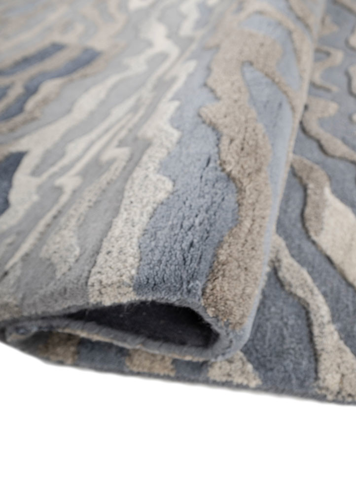 linear blue wool and viscose hand tufted Rug - FoldShot