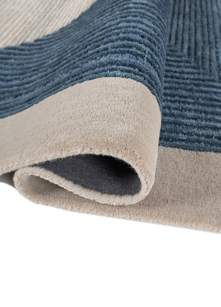 caliedo ivory wool and viscose hand tufted Rug - FoldShot caliedo ivory wool and viscose hand tufted Rug - FoldShot