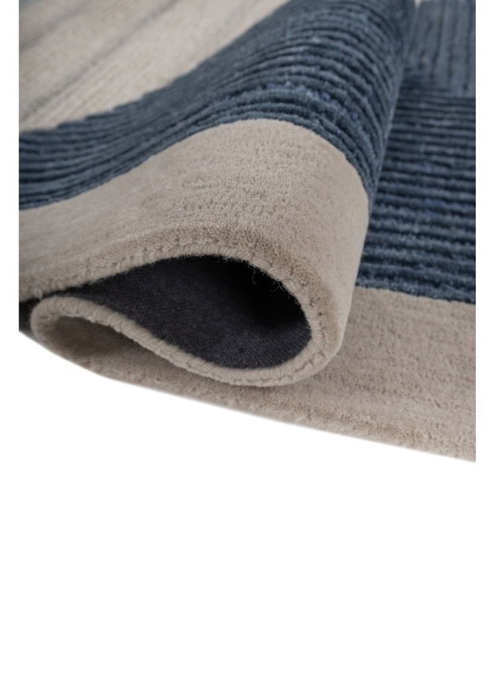 linear ivory wool and viscose hand tufted Rug - FoldShot