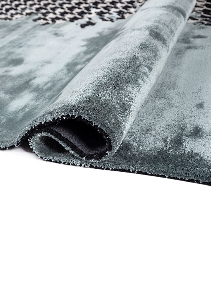 adrift blue wool and viscose hand tufted Rug - FoldShot