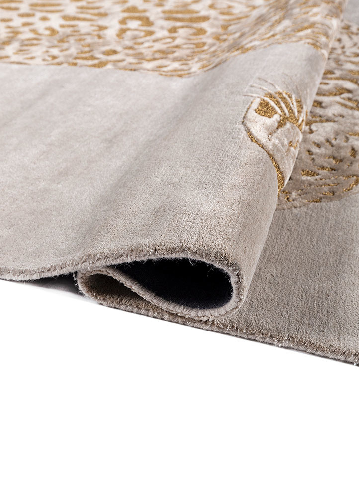 wild wanderlust ivory wool and viscose hand tufted Rug - FoldShot