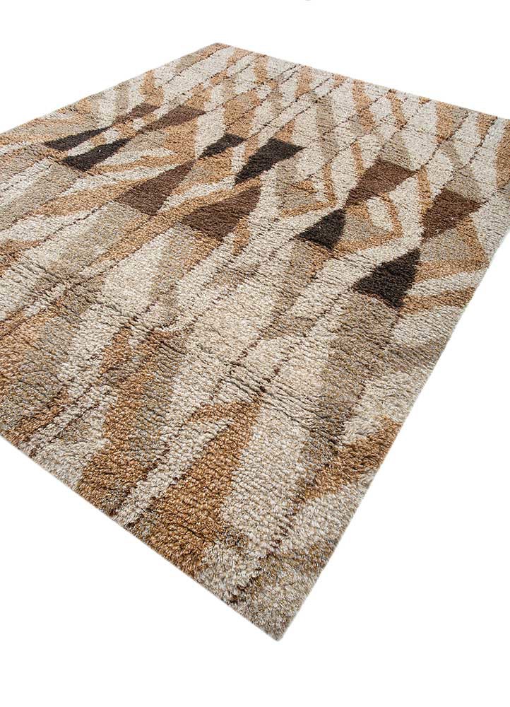 zuri ivory wool hand knotted Rug - FoldShot zuri ivory wool hand knotted Rug - FoldShot