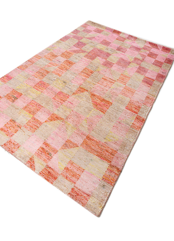 aprezo gold silk hand knotted Rug - FoldShot