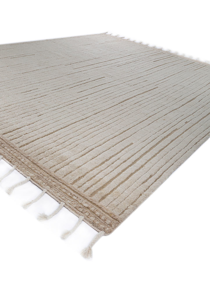 manifest ivory wool hand knotted Rug - FoldShot