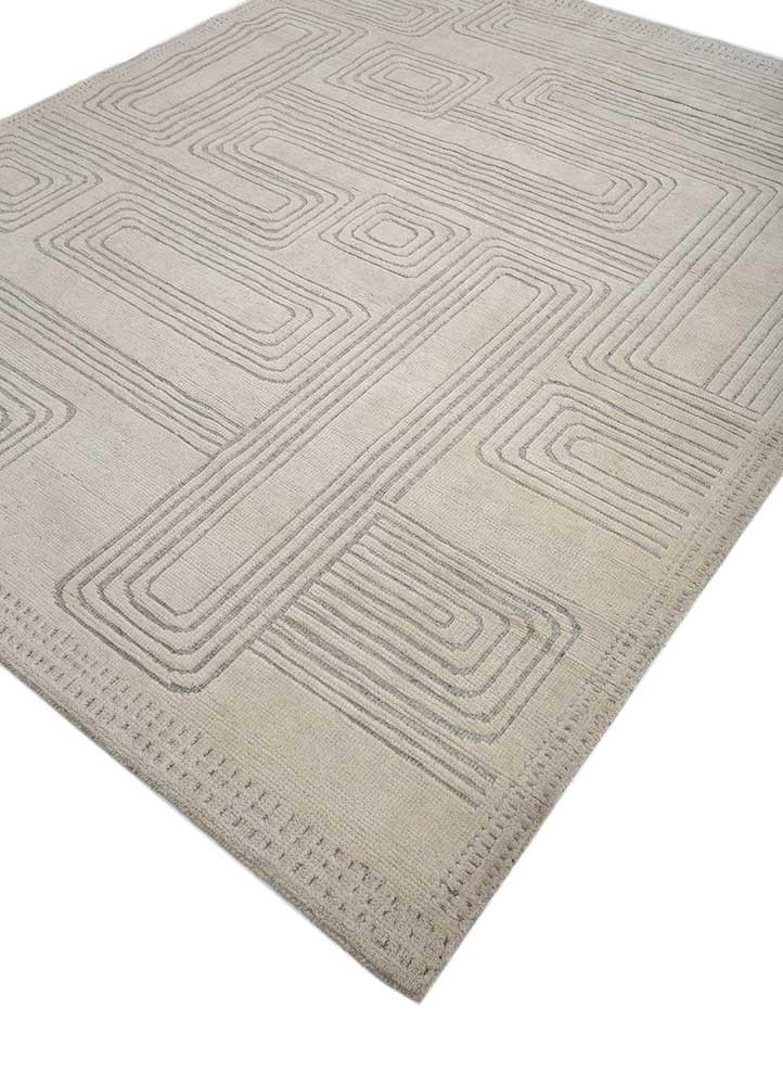 zuri ivory wool hand knotted Rug - FoldShot zuri ivory wool hand knotted Rug - FoldShot