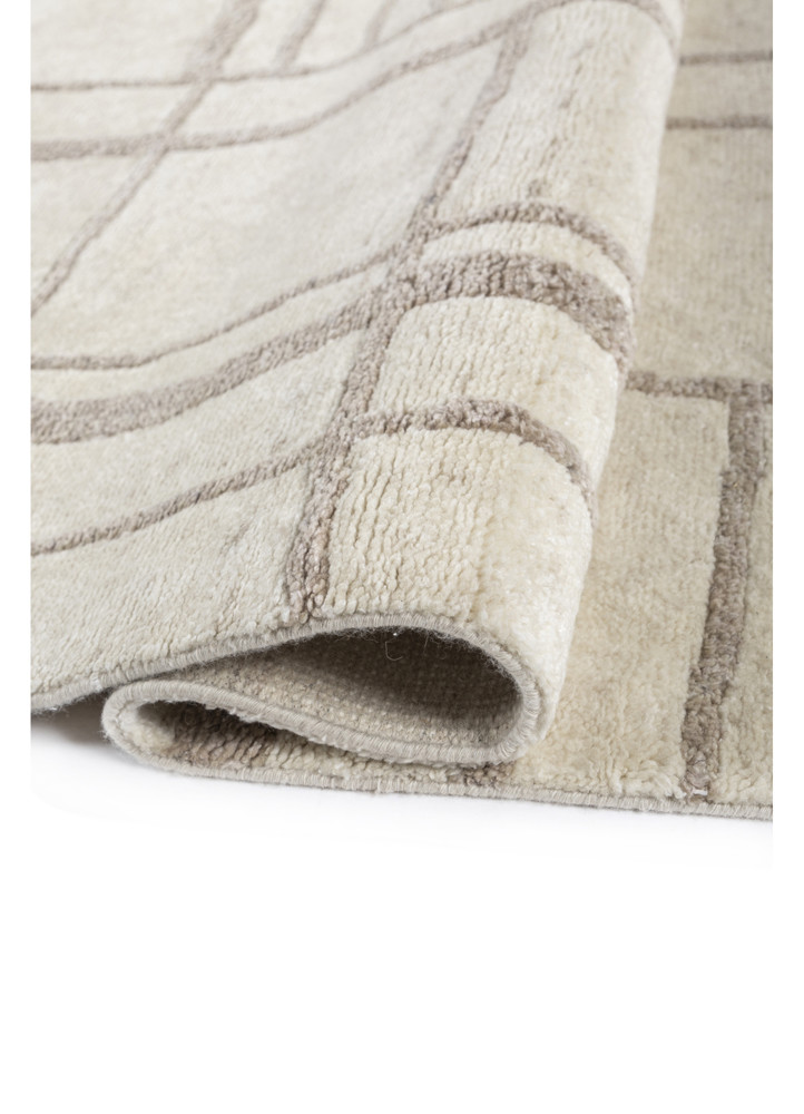 hula ivory wool hand knotted Rug - FoldShot hula ivory wool hand knotted Rug - FoldShot