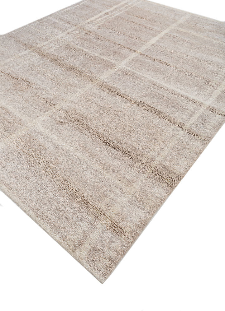 manifest ivory wool hand knotted Rug - FoldShot manifest ivory wool hand knotted Rug - FoldShot