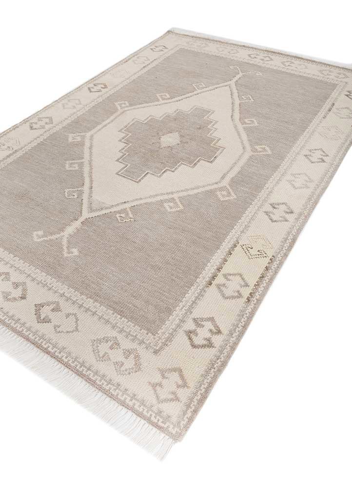 thyme ivory wool hand knotted Rug - FoldShot thyme ivory wool hand knotted Rug - FoldShot