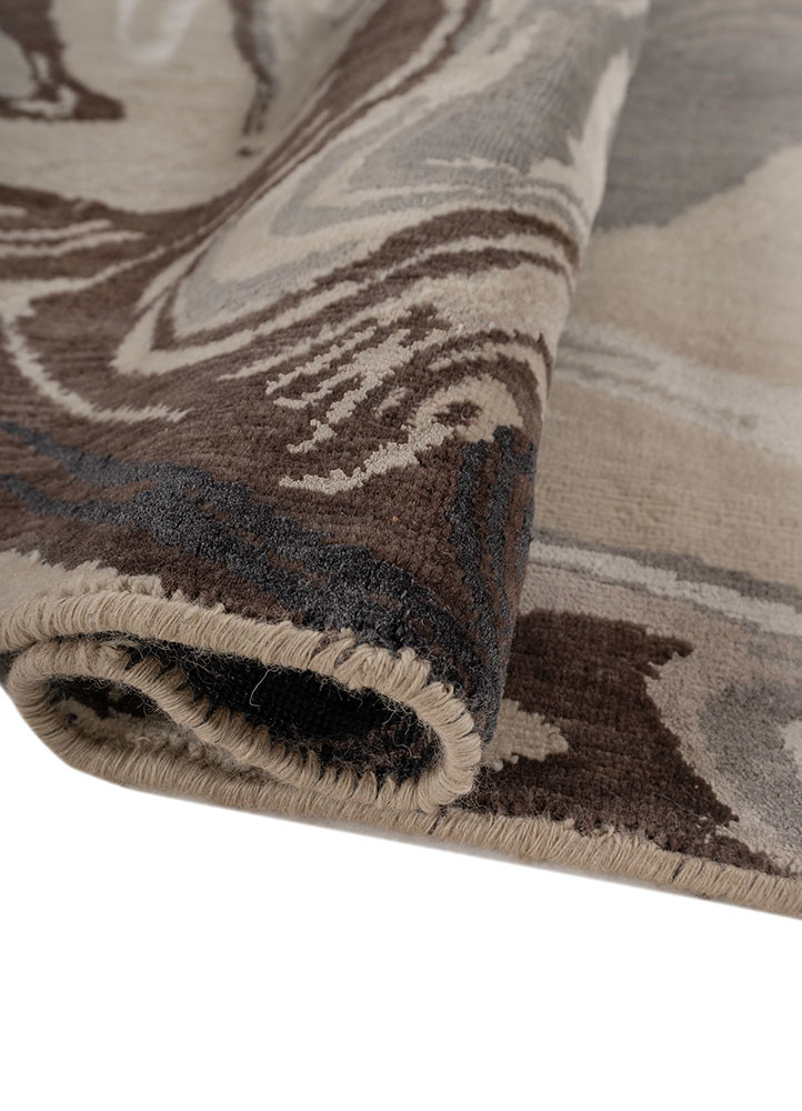 aprezo ivory wool and bamboo silk hand knotted Rug - FoldShot