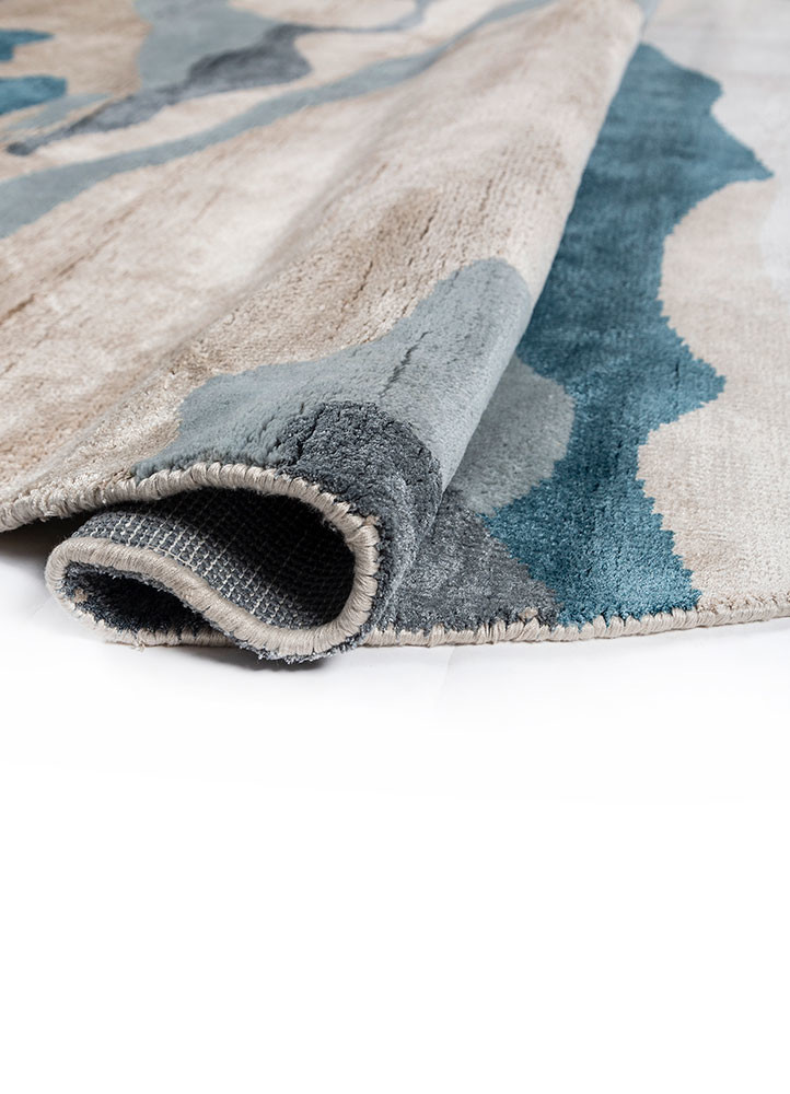 entropy ivory wool and bamboo silk hand knotted Rug - FoldShot entropy ivory wool and bamboo silk hand knotted Rug - FoldShot