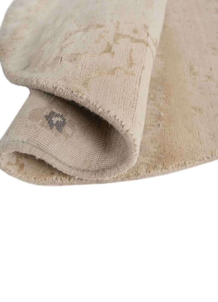 chaos theory by kavi ivory wool and bamboo silk hand knotted Rug - FoldShot chaos theory by kavi ivory wool and bamboo silk hand knotted Rug - FoldShot