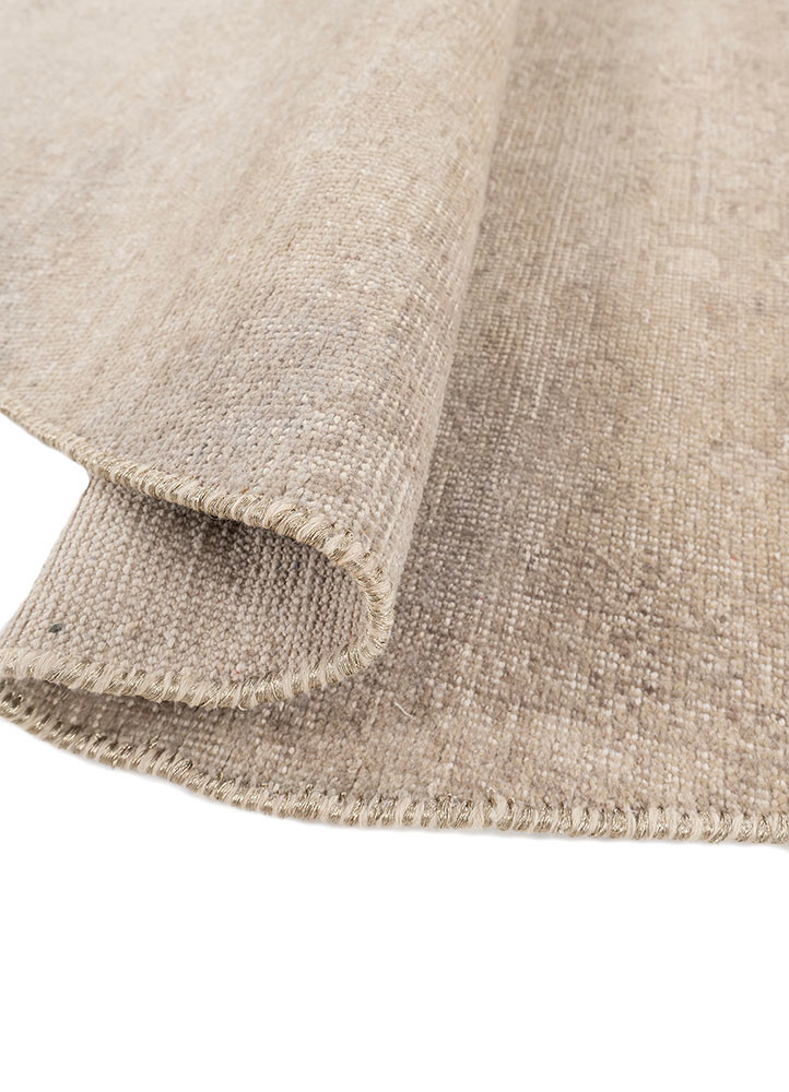 erbe ivory wool hand knotted Rug - FoldShot erbe ivory wool hand knotted Rug - FoldShot