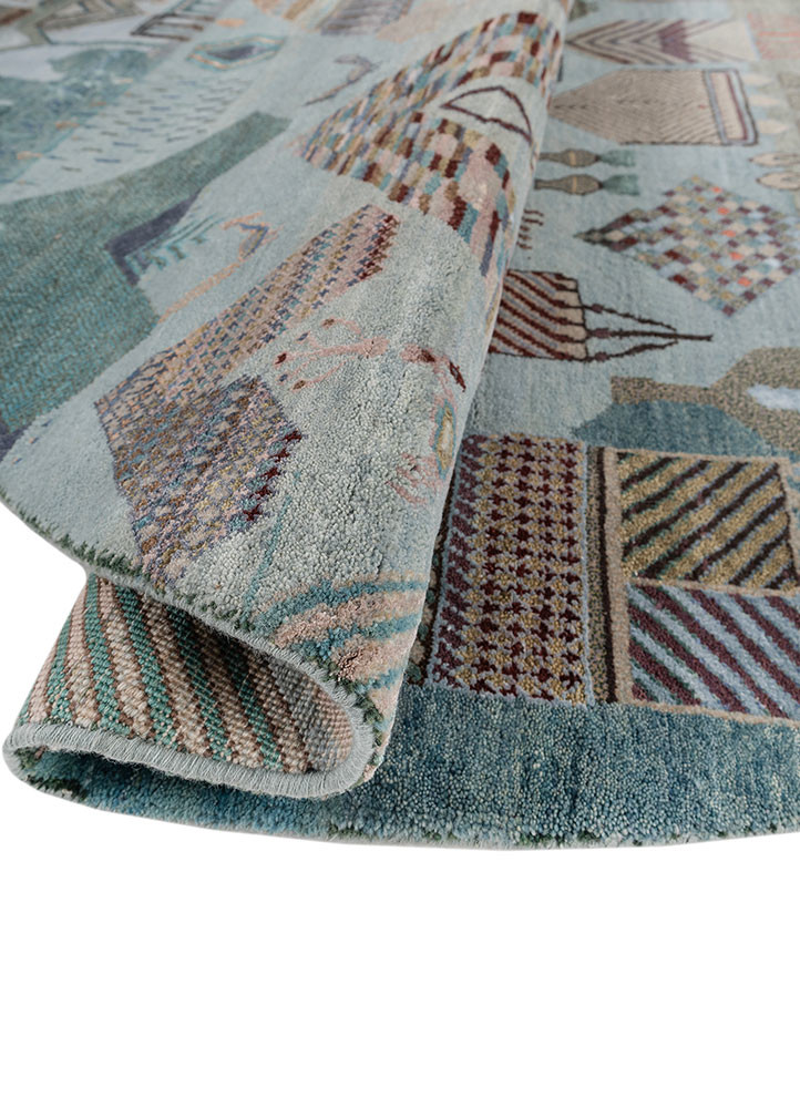 manchaha ivory wool and bamboo silk hand knotted Rug - FoldShot manchaha ivory wool and bamboo silk hand knotted Rug - FoldShot