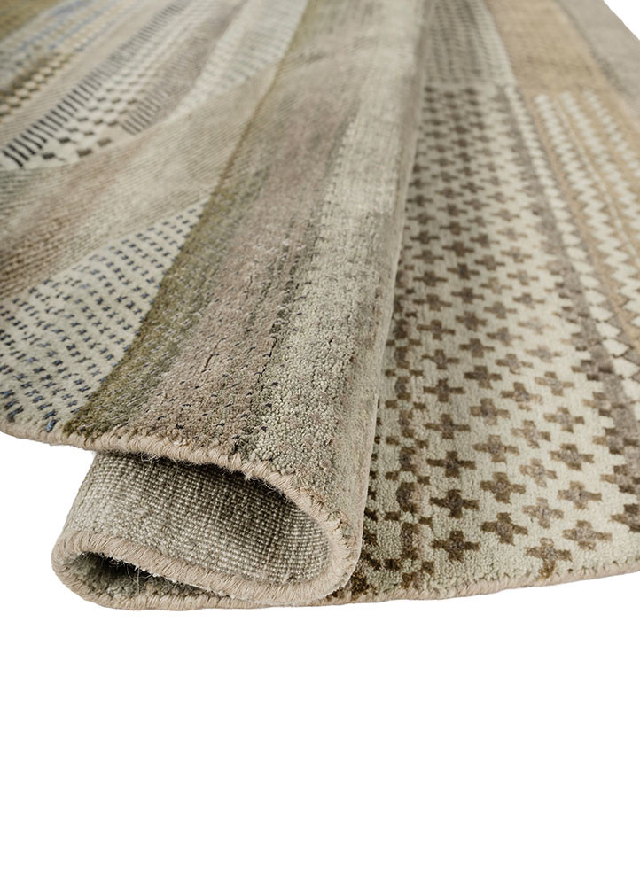 manchaha green wool and bamboo silk hand knotted Rug - FoldShot