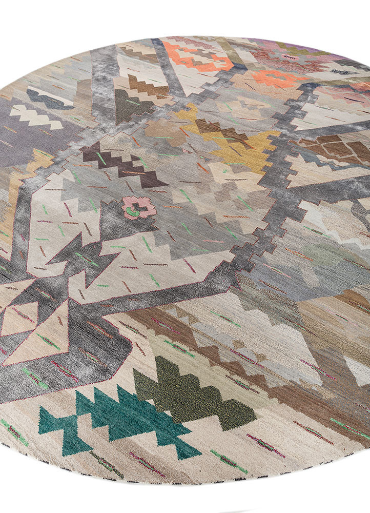 freedom manchaha grey and black wool and bamboo silk hand knotted Rug - FoldShot