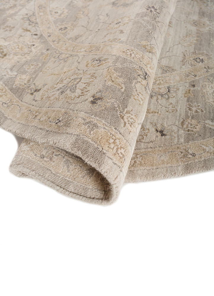 gulnar grey and black wool hand knotted Rug - FoldShot