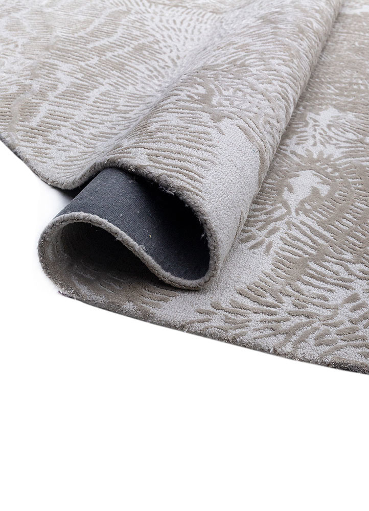 white noise ivory wool and viscose hand tufted Rug - FoldShot