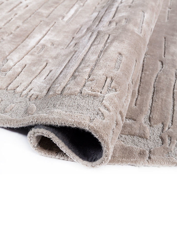 cera ivory wool and viscose hand tufted Rug - FoldShot