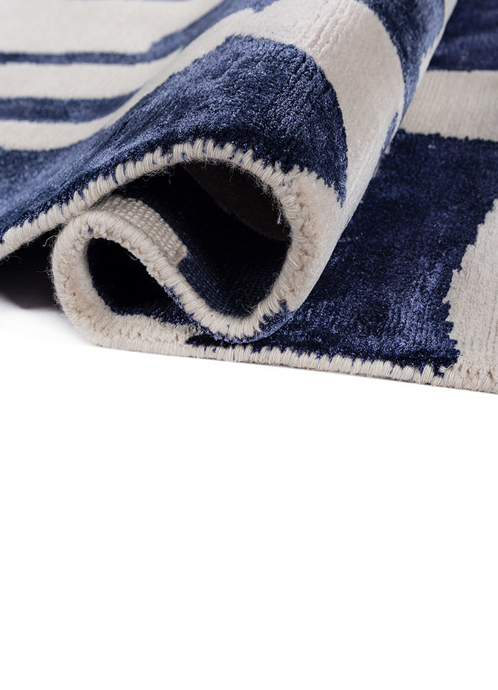 white noise ivory wool and bamboo silk hand knotted Rug - FoldShot white noise ivory wool and bamboo silk hand knotted Rug - FoldShot